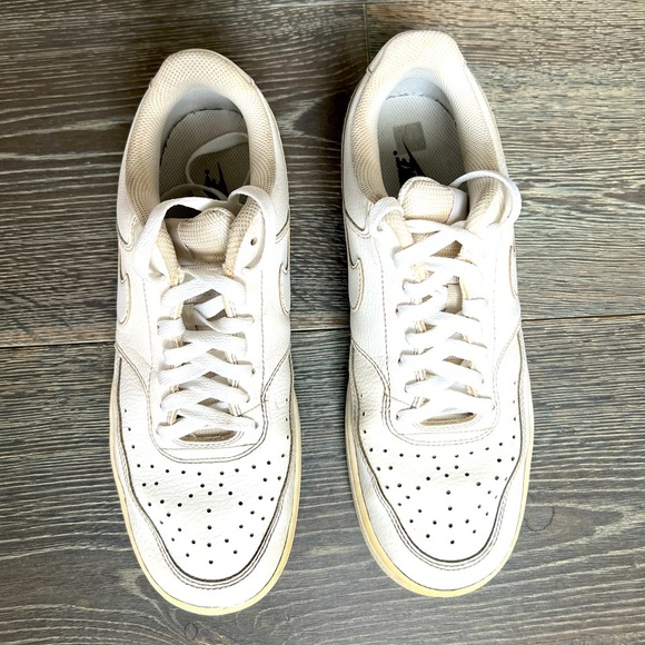 Nike Men’s Court Vision Low Casual tennis athletic Shoes. Size 9.5 Triple White - Picture 10 of 12